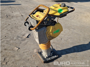 Asfaltovací stroj BOMAG