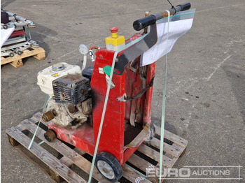 Asfaltovací stroj HUSQVARNA