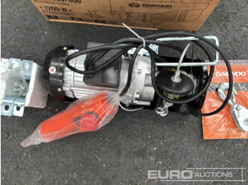 Stavebné zariadenia DAEWOO