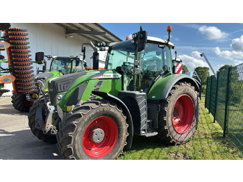 Traktor FENDT 722 Vario