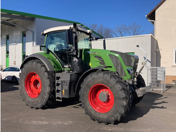 Traktor FENDT 826 Vario
