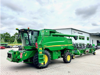 Obilný kombajn JOHN DEERE T660