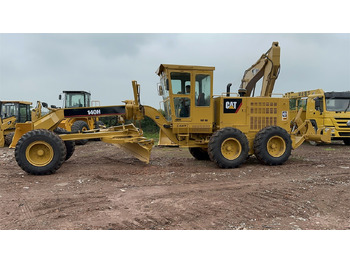Zrovnávač CATERPILLAR 140H