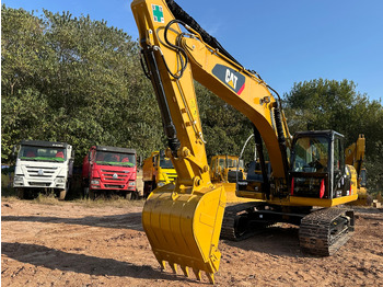 Pásové rýpadlo CATERPILLAR 320D2L excavator: obrázok 3