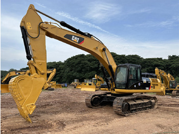 Pásové rýpadlo CATERPILLAR 330D excavator: obrázok 4