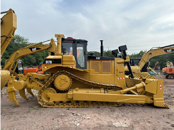 Buldozér CATERPILLAR D7R: obrázok 5