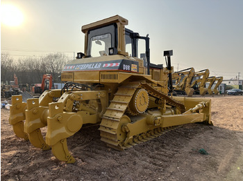 Buldozér CATERPILLAR D8R
