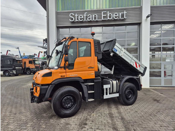 Sklápač UNIMOG