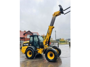 Teleskopický nakladač JCB
