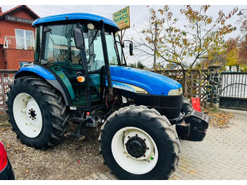 Traktor New Holland TD5050: obrázok 3
