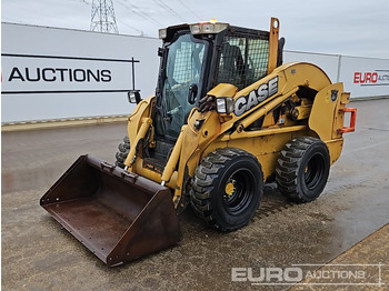 Šmykom riadený nakladač CASE