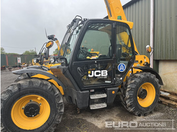 Teleskopický nakladač JCB