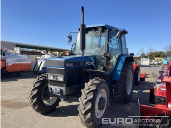 Traktor FORD