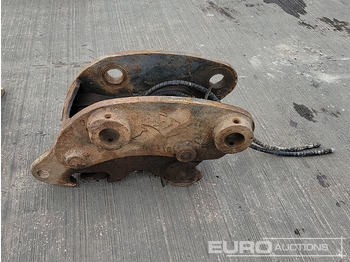 Rýchloupínacia zariadenia Hydraulic Quick Hitch 65mm Pin to 13 Ton Excavator: obrázok 2 Rýchloupínacia zariadenia Hydraulic Quick Hitch 65mm Pin to 13 Ton Excavator: obrázok 2