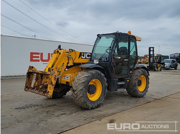 Teleskopický nakladač JCB
