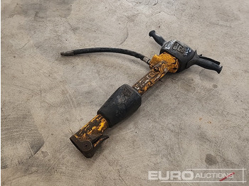 Asfaltovací stroj JCB