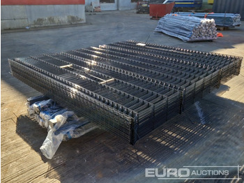 Stavebné zariadenia Unused Galvanised & Powder Coated Heavy Duty (5mm) Wire Mesh Fencing, 25 x H2.4m x W2.2m Panels, 26 x 60mm x 60mm x3m Posts, with Fittings (Black): obrázok 5