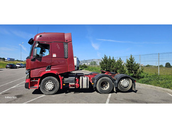 Ťahač RENAULT T 520