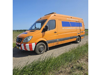Furgon MERCEDES-BENZ Sprinter 518