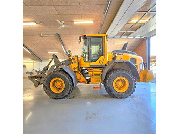 Kolesový nakladač Volvo L90 H: obrázok 2
