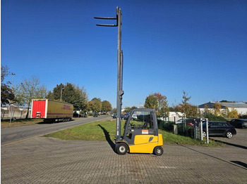 Elektrický vysokozdvižný vozík JUNGHEINRICH EFG