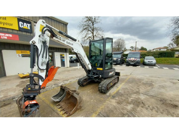 Pásové rýpadlo BOBCAT E27