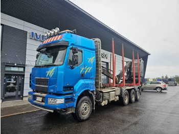 Nákladné vozidlo na prepravu dreva SISU