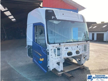 Kabína a interiér VOLVO FH