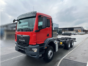 Nový Podvozek s kabinou MAN TGS 33.400 6X4 BB CH: obrázok 2