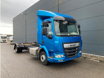 Podvozek s kabinou DAF LF 210