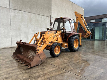 Rýpadlo-nakladač CASE 580G