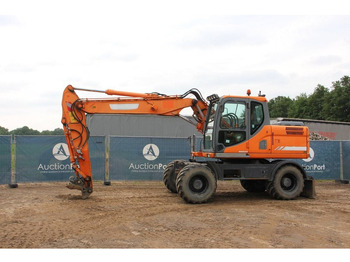 Kolesové rýpadlo DOOSAN DX160W