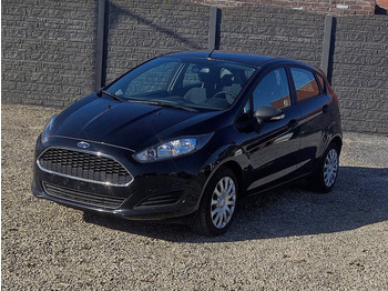 Sedan FORD
