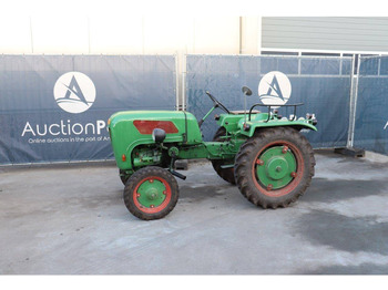Traktor HOLDER