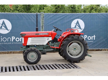 Traktor YANMAR