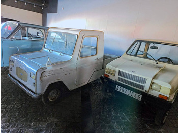 Automobil