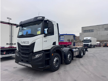 Podvozek s kabinou IVECO X-WAY