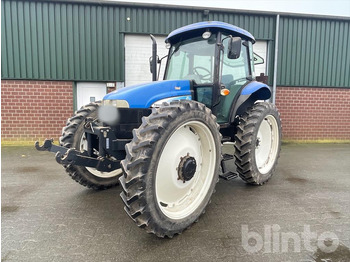 Traktor NEW HOLLAND TD5