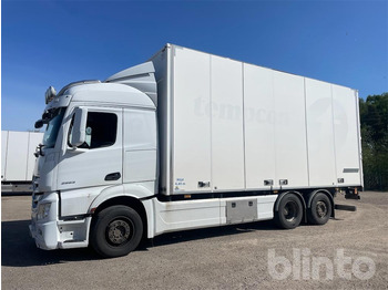 Skříňový nákladní auto MERCEDES-BENZ