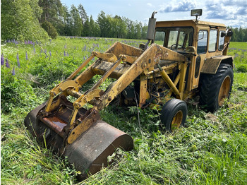 Rýpadlo-nakladač MASSEY FERGUSON