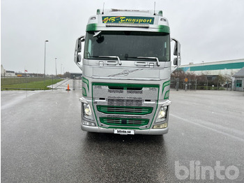 Nákladné auto VOLVO: obrázok 2 Nákladné auto VOLVO: obrázok 2