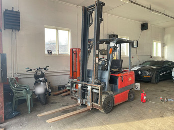 Vysokozdvižný vozík TOYOTA