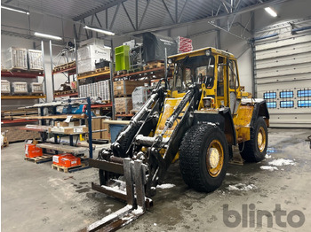 Kolesový nakladač VOLVO 4300