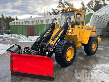 Kolesový nakladač VOLVO FL