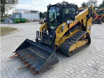 Šmykom riadený nakladač CATERPILLAR