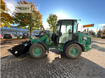 Kolesový nakladač CATERPILLAR 906M
