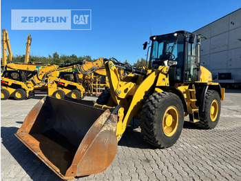 Kolesový nakladač CATERPILLAR 914