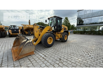Kolesový nakladač CATERPILLAR 930M