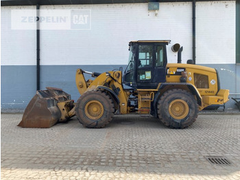 Kolesový nakladač CATERPILLAR 938M