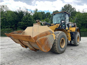 Kolesový nakladač CATERPILLAR 966M